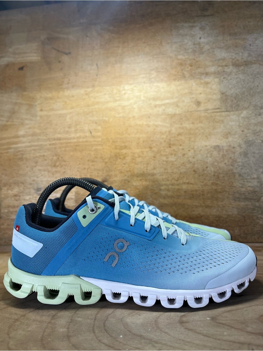 On CloudFlow 3.0 REFLECTIVE Womens Size 8.5 Running Shoes Sneakers Blue